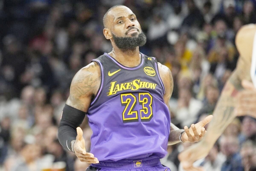 LeBron James sarkastično spomenuo trade Anthonyja Davisa i Luke Dončića