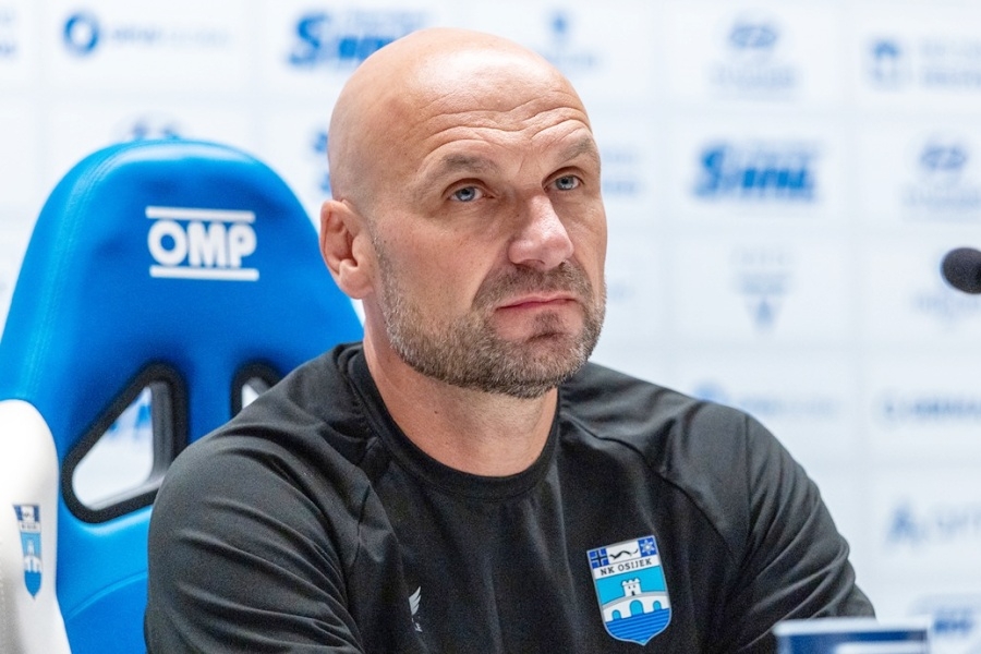 Osijek igra protiv Vukovara, Željko Sopić razmišlja utakmicu početi s igračem manje