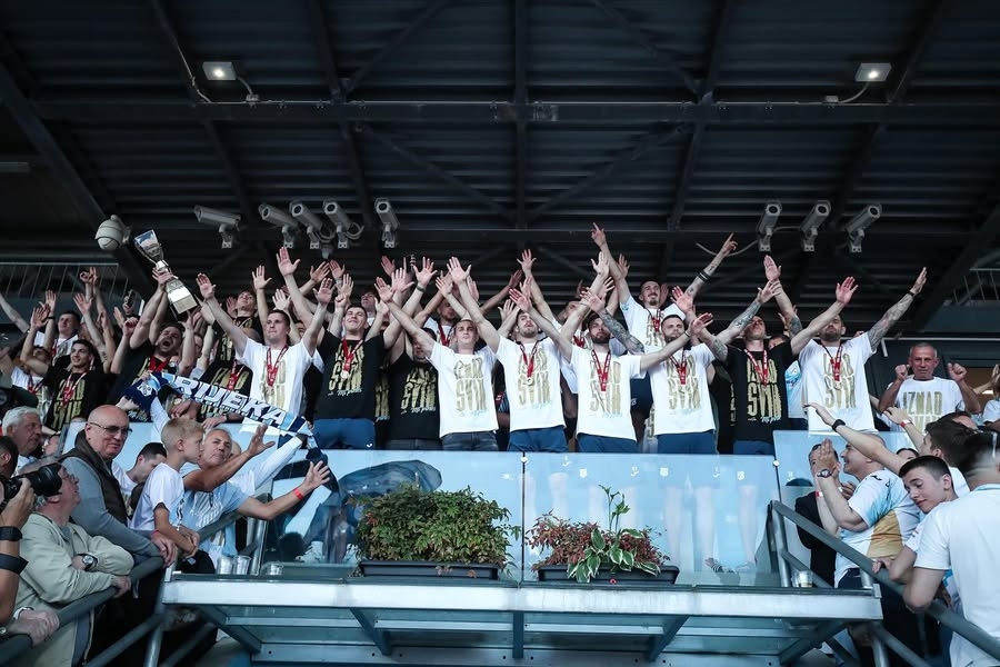 Pogledajte kako je Dinamo čestitao Rijeci na osvojenoj tituli prvaka
