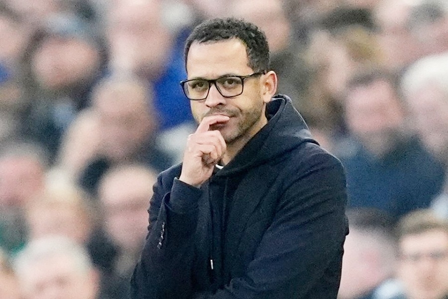 Liam Rosenior smjenjen, menadžer Chelseaja ušao u klupsku povijest