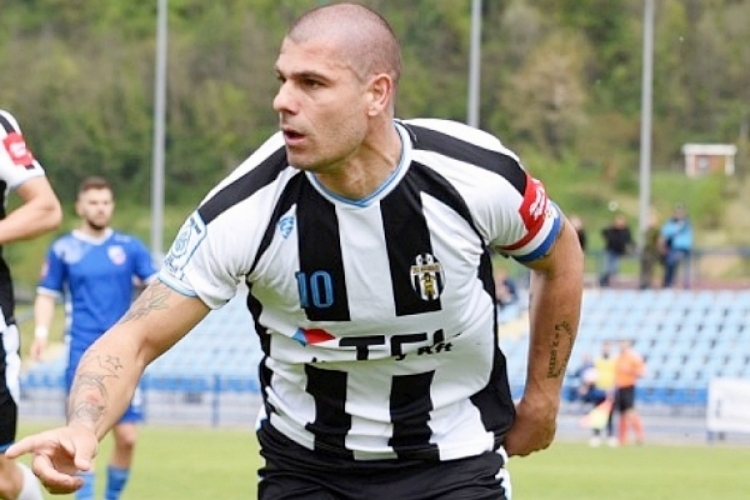 Ajayi zaključio preokret za pobjedu protiv lidera