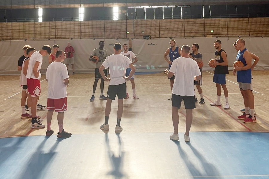 Trener Ante Nazor održao prvi trening košarkaša Kvarnera 2010, riječki premijerligaš traži još dvojicu igrača