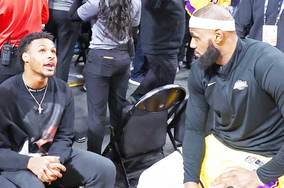 LeBron James iduće sezone igra zajedno sa sinom Bronnyjem, pogledajte zaradu