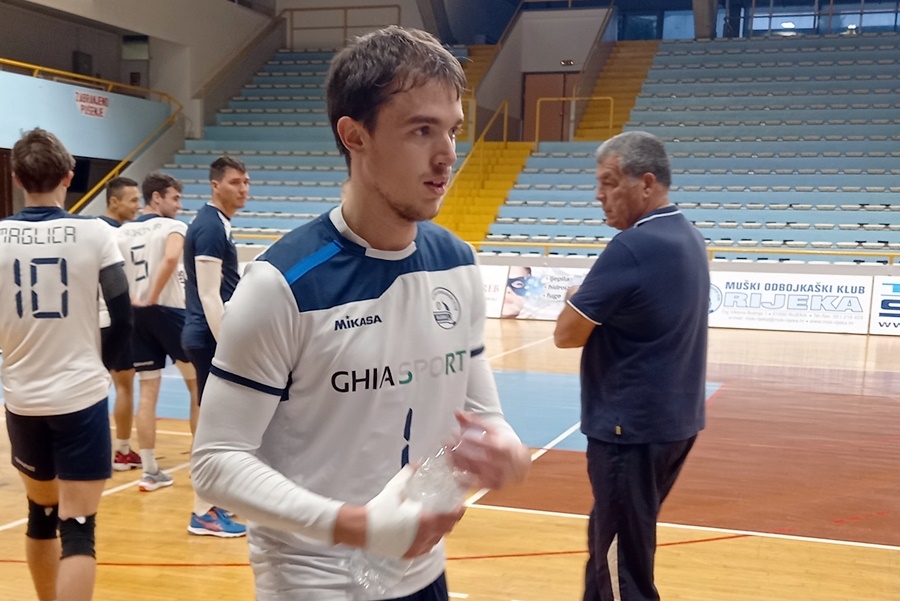 Superliga: Odbojkaši Rijeke doživjeli novi poraz u pet setova, Riječanke poražene od Neba