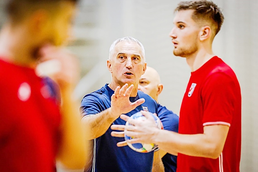 Hrvatski rukometaši u Poreču počeli završne pripreme za EP