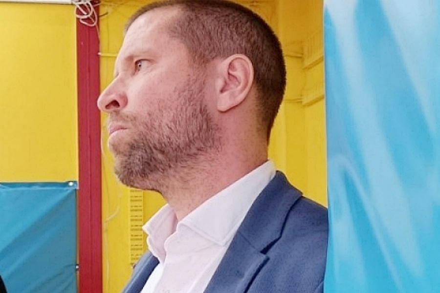 Trener  ima apsolutnu kontrolu nad igračima
