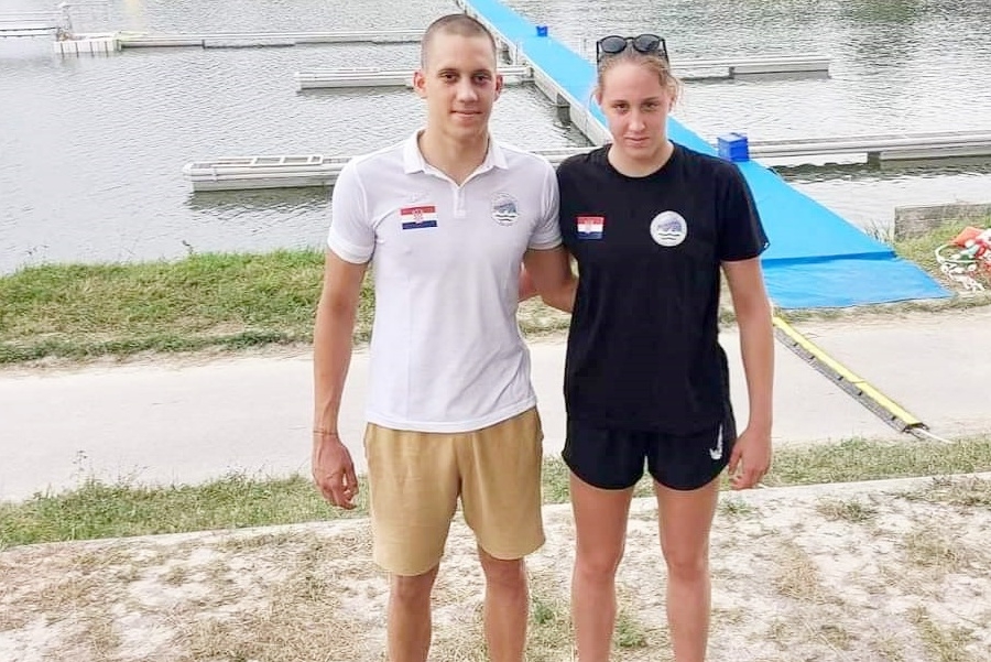Ana i Mauro Bobanović na Europskom juniorskom prvenstvu u daljinskom plivanju
