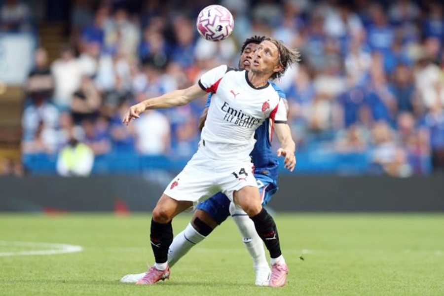 Luka Modrić debitirao za Milan u uvjerljivom porazu od Chelseaja