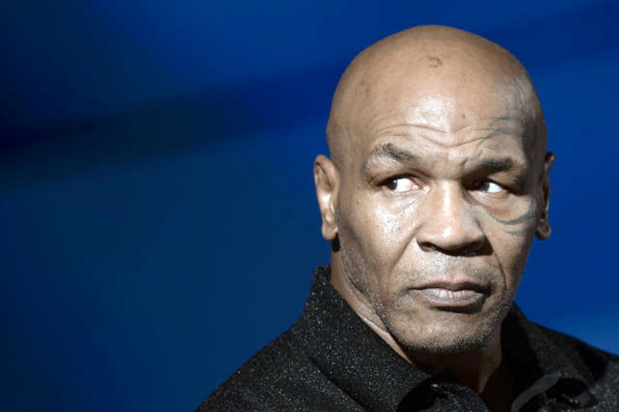 Mike Tyson se vraća u ring i to na stadionu Dallas Cowboysa