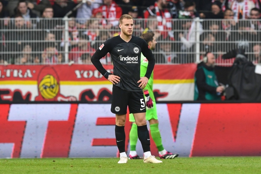 Hrvoje Smolčić odigrao cijelu utakmicu za Eintracht u uvjerljivoj pobjedi