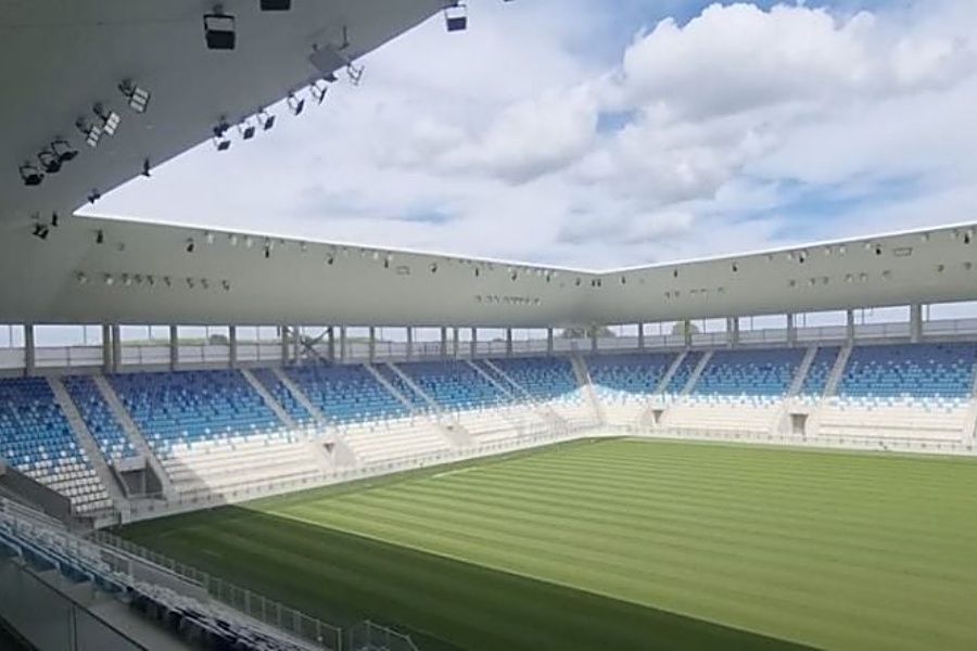 Kolosalno rješenje za prazni stadion