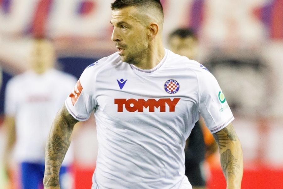 Prva HNL: Hajduk u 98. minuti izjednačio s igračem manje, Rijeka postala lider