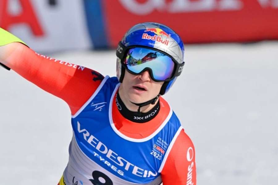 Marco Odermatt nadmoćno postao svjetski prvak u superveleslalomu
