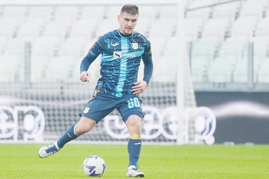 Emir Dilaver odigrao jednu utakmicu Franjo Ivanović i Matej Mitrović pretežito sjede na klupi