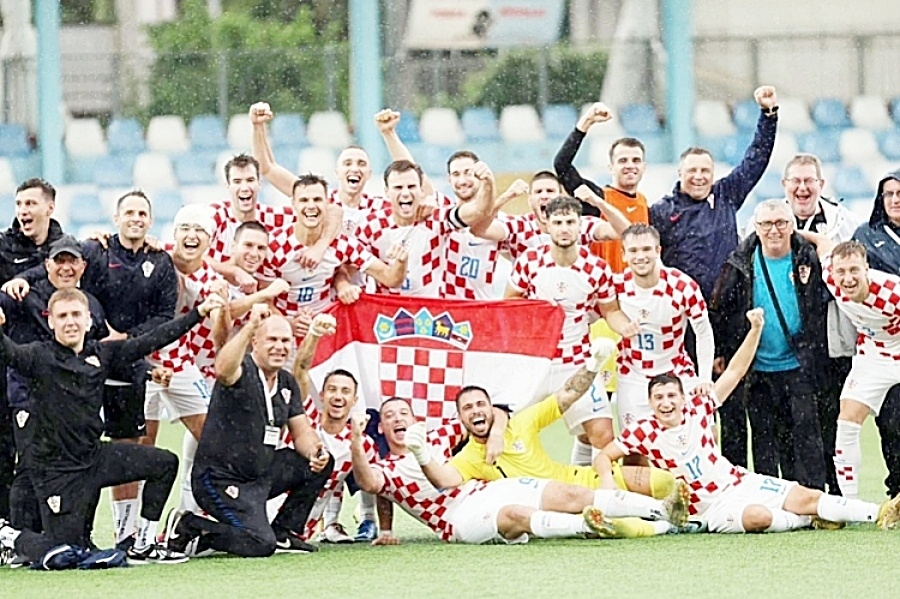 Stručni stožer Središta Rijeka do 3. lipnja treba prijaviti 30 igrača