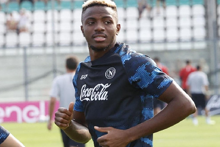 Victor Osimhen ne ide u Pariz nego u London što se tiče engleskih medija